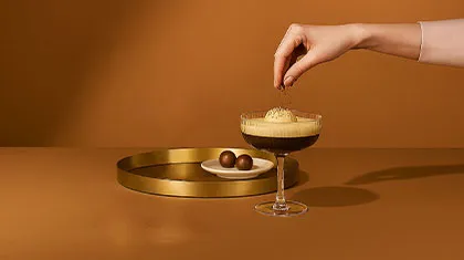 Step: Receive 1x Barista Mixology Stemmed Glass